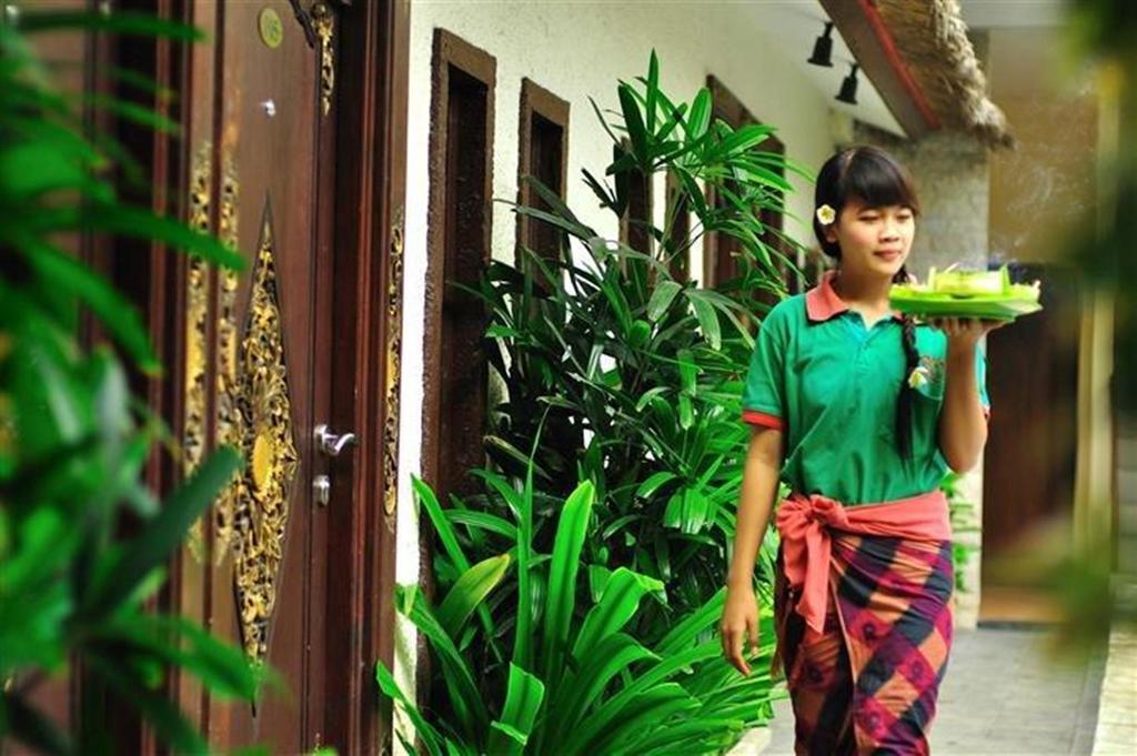 Coco De Heaven House Hotel Jimbaran  Exterior photo